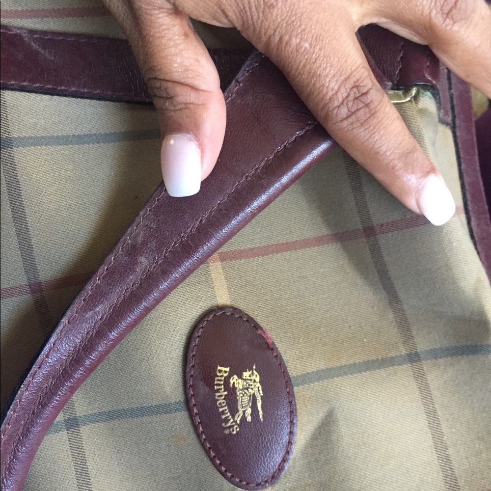 Burberry - Picture 8 of 8
